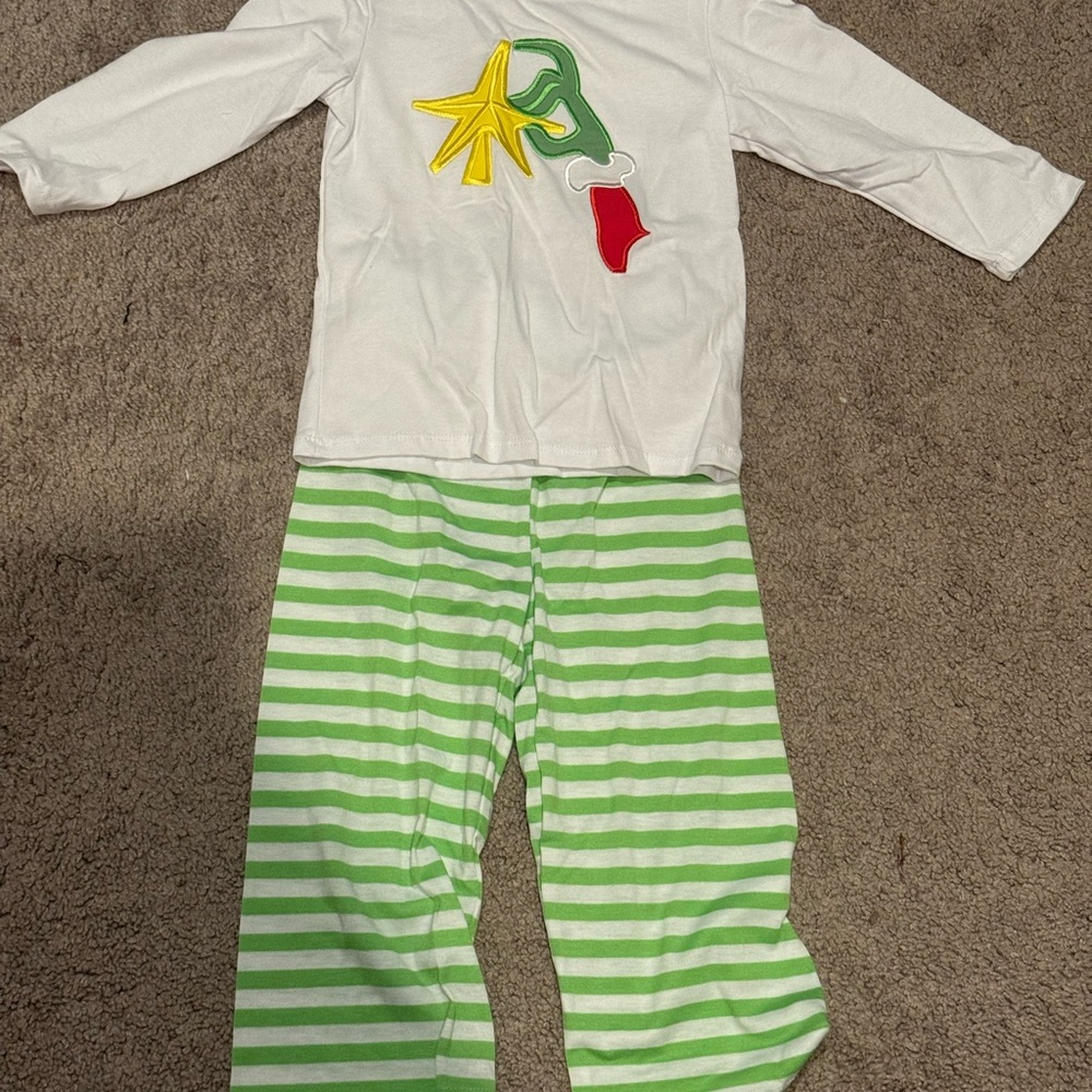 Puppy dog tail boutique grinch Christmas set never worn